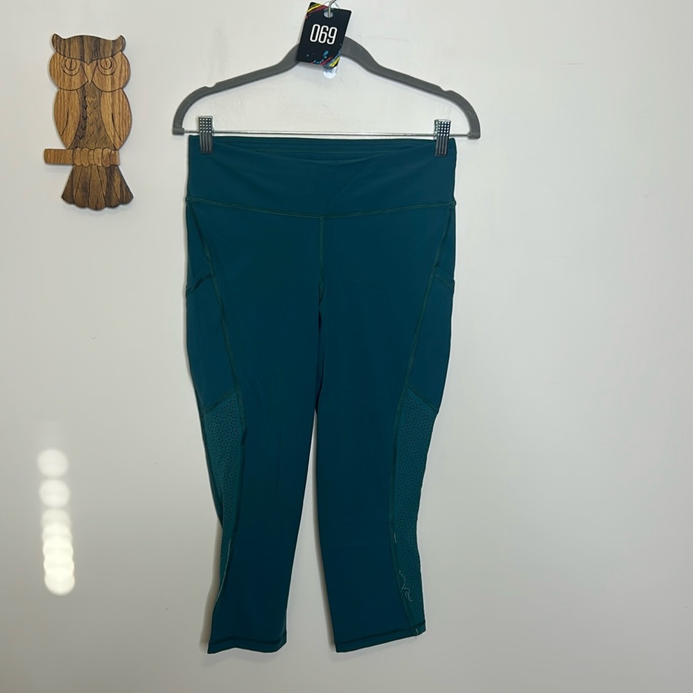 Lululemon Ready To Race Crop 21” pants Deep Cove